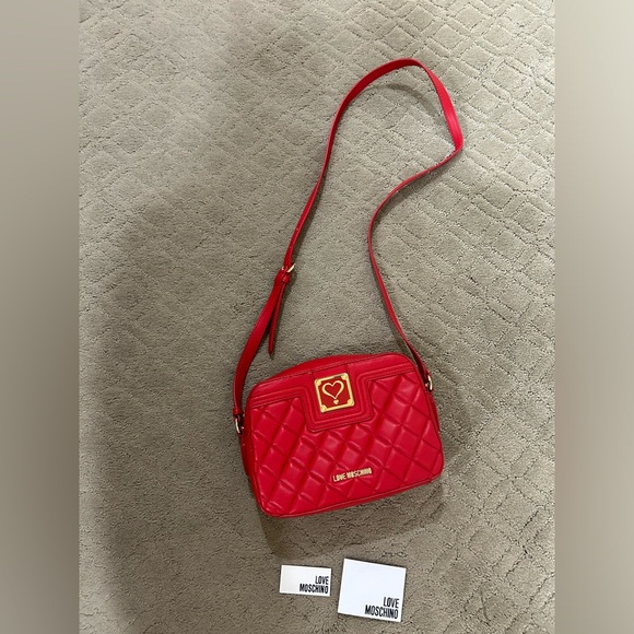 Love Moschino woman’s Polyurethane quilted logo Crossbody Bag Red - Picture 4 of 16